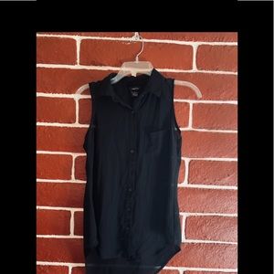 Black Button Up Collar No Sleeve Top